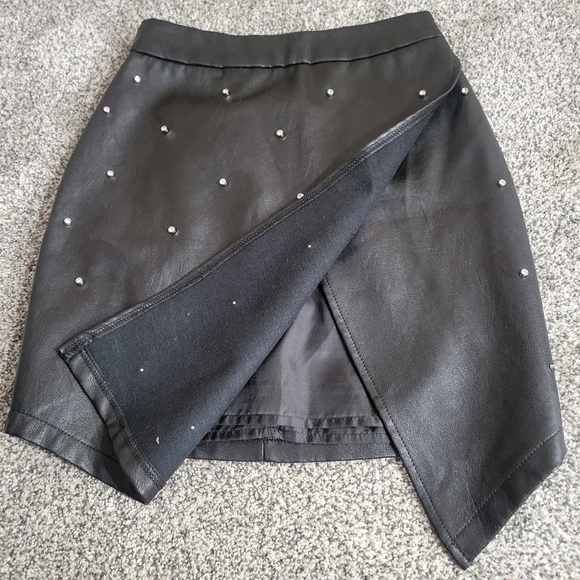 By the Way Faux Leather ASHLYN Black Studded Rhinestone Assymetrical Skirt XS - Picture 8 of 8